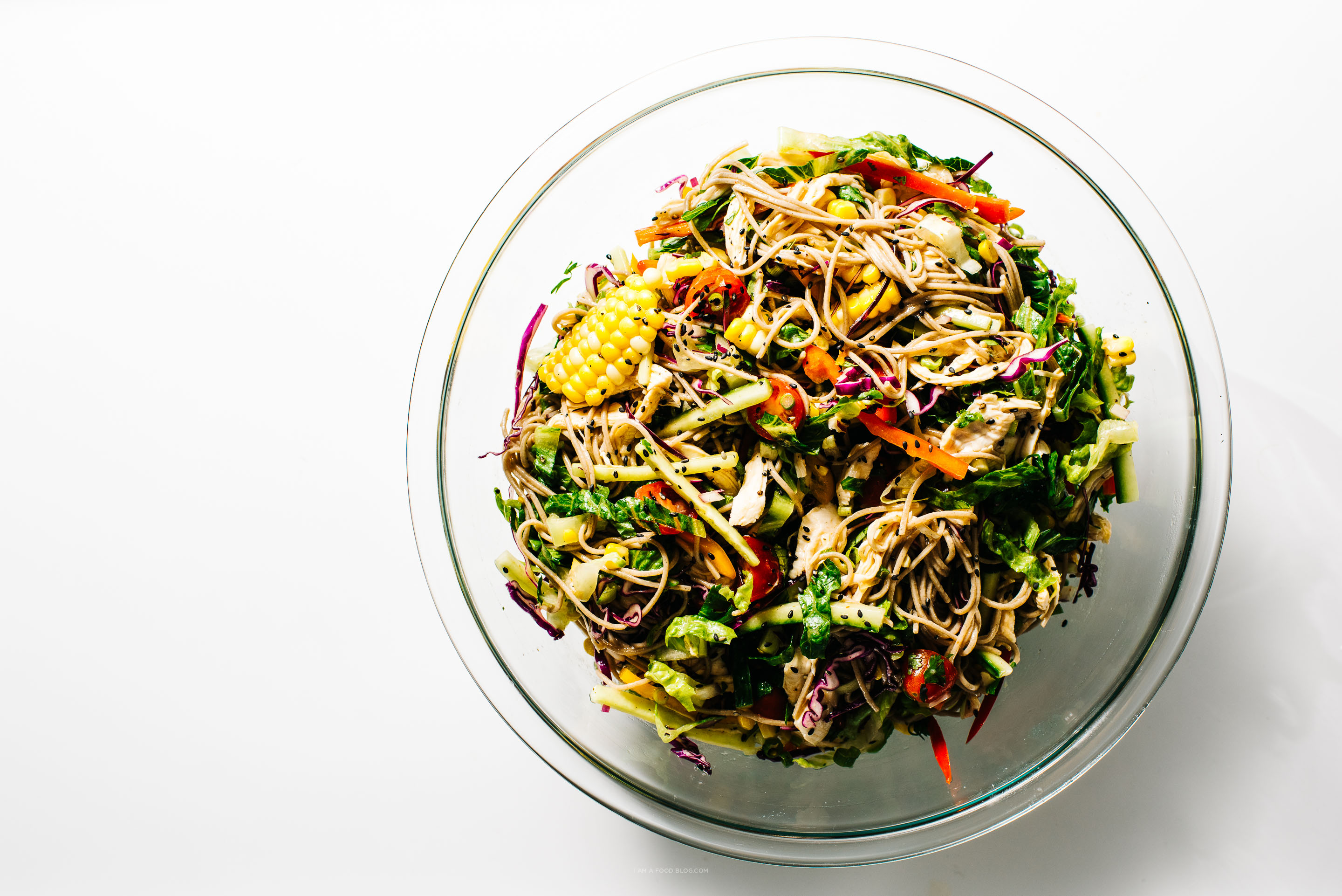 ensalada fría de soba de verano - www.iamafoodblog.com