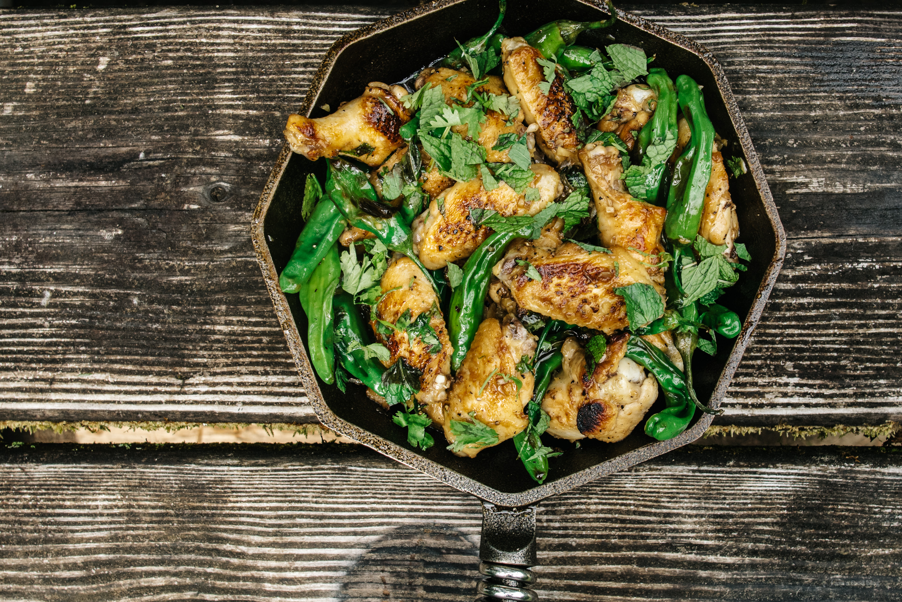 alitas de pollo shishito - www.iamafoodblog.com