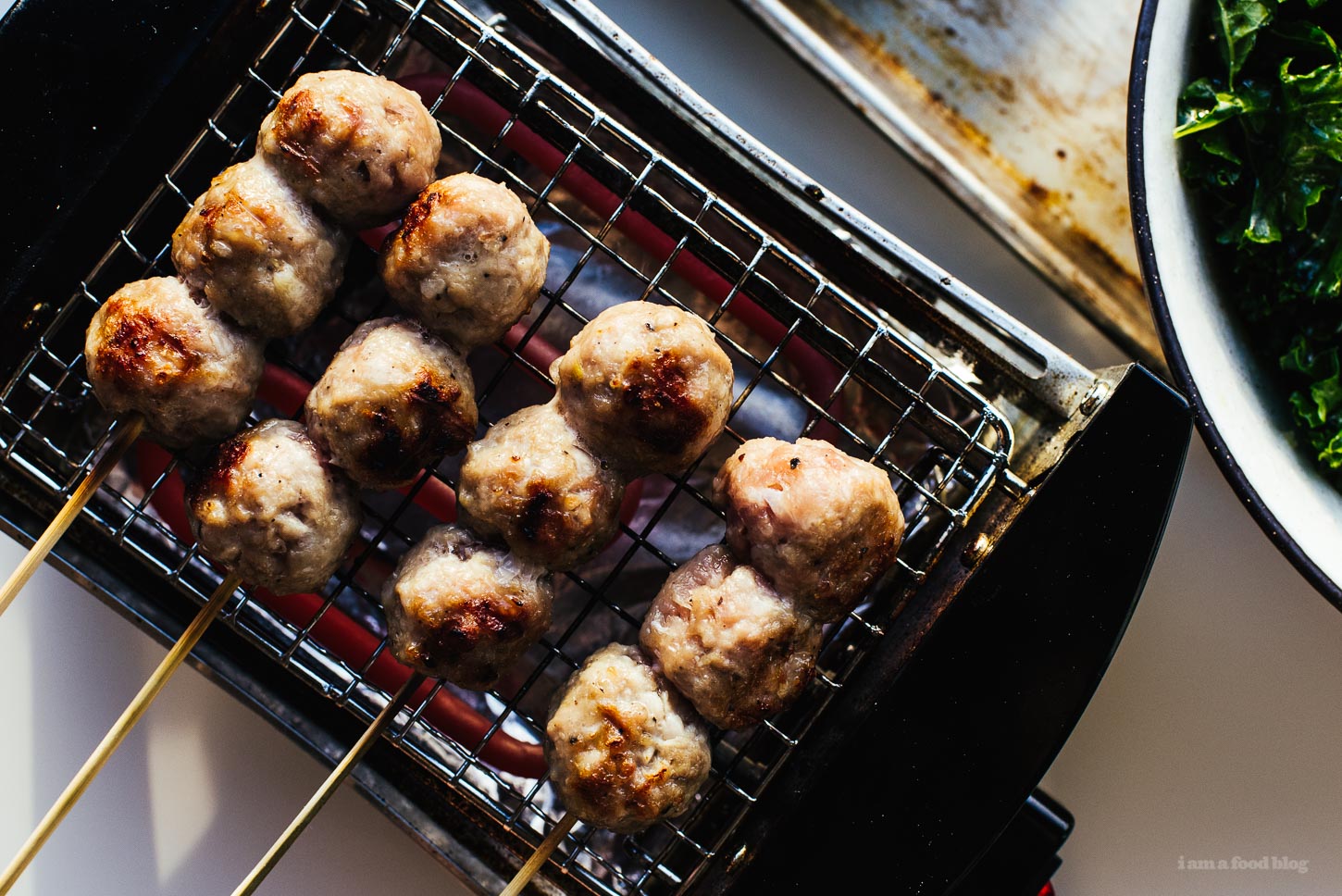 Vietnam Nem Nuong / Receta de salchicha de cerdo a la parrilla - www.iamafoodblog.com
